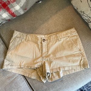 Mossimo khaki shorts